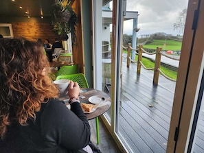 Dining - Seaview Studio (Ilfracombe)