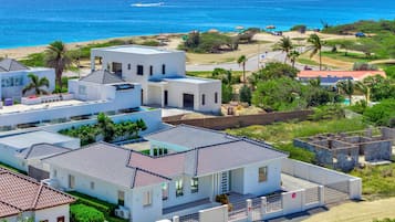 House (4 Bedrooms) | Property amenity