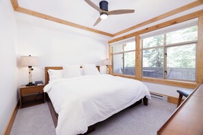 1 bedroom, travel crib, free WiFi, bed sheets