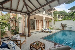 12 piscinas al aire libre