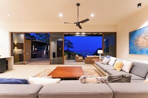 Smart TV, books