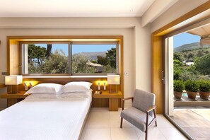 6 chambres, fer et planche à repasser, lit parapluie, Wi-Fi gratuit