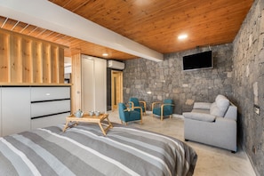 1 bedroom, WiFi, bed sheets, wheelchair access