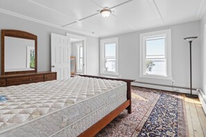 2 bedrooms, desk, iron/ironing board, travel cot