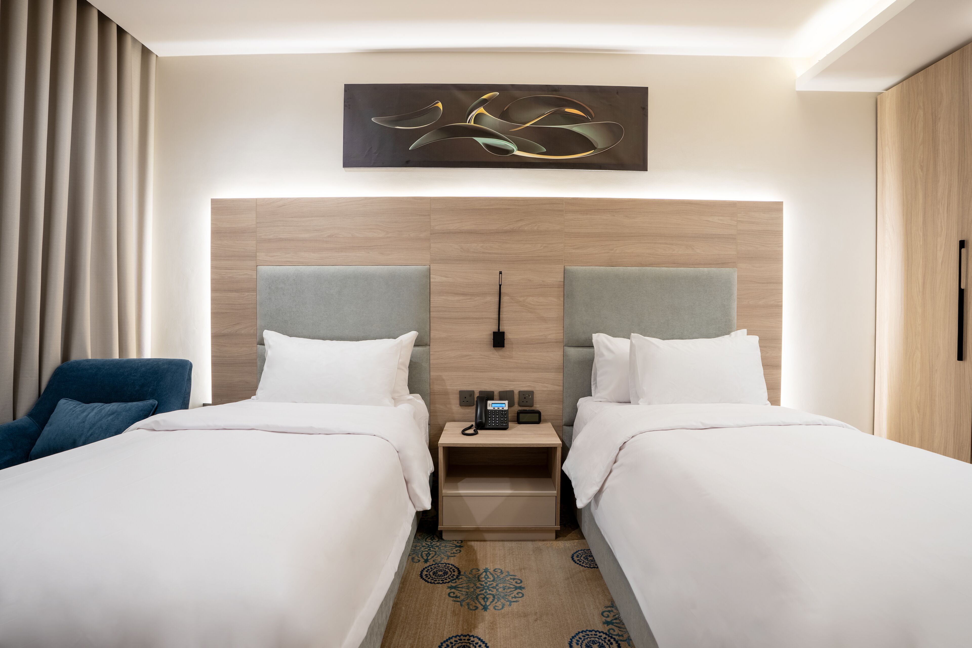 Deluxe Twin Room, City View