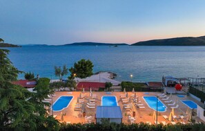 Pool - Cozy apartment in Seget Donji with swimming pool (Seget Donji)