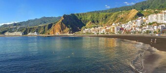 Apartment in Santa Cruz Near Beaches