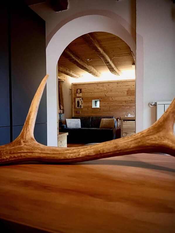 Stuga - 2 sovrum - utsikt mot trädgården | Interiör