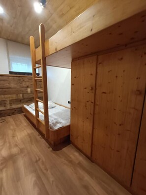 Chalet, 2 Bedrooms, Garden View | 2 bedrooms