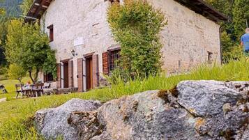 Chalet, 2 Bedrooms, Garden View | Exterior