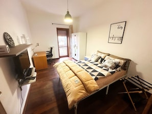 2 Schlafzimmer, Bügeleisen/Bügelbrett, Internetzugang, Bettwäsche