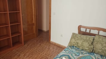 3 Schlafzimmer, Bügeleisen/Bügelbrett, WLAN, Bettwäsche