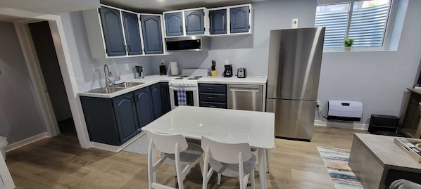 Microwave, oven, stovetop, dishwasher