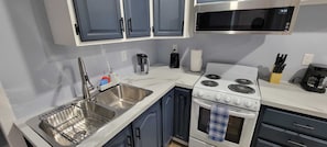 Microwave, oven, stovetop, dishwasher