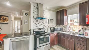 Apartment (1 Bedroom) | Interior