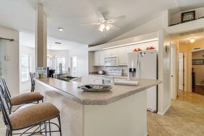 House (3 Bedrooms) | Interior - Near Sun Splash Waterpark: 'coral Princess' Oasis (Cape Coral)