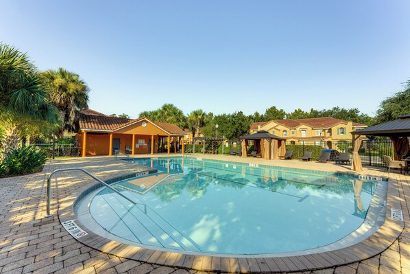 Apartment (3 Bedrooms) | Interior - 2 Mi to Wdw: Townhouse w/ Patio & Pool Access (Kissimmee)
