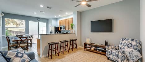 Apartment (3 Bedrooms) | Front of property