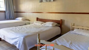 6 slaapkamers, een strijkplank/strijkijzer, wifi, beddengoed