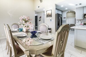 House (4 Bedrooms) | Interior - Mesa Oasis w/ Diving Pool By Spring Training, Dtwn (Mesa)