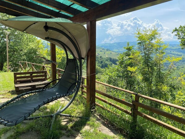 Property grounds - Casale Castro - Serrina Apartment (Umbria)