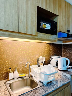 Condo, 1 Bedroom, Accessible, Terrace | Private kitchen