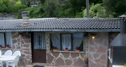 Apartment 'Basterretxea II' with Mountain Views, Private Terrace and Wi-Fi