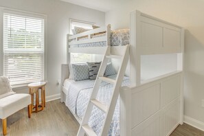 Apartment (3 Bedrooms) | Interior - Pool + Shuttle to Ocean! North Myrtle Beach Escape (North Myrtle Beach)
