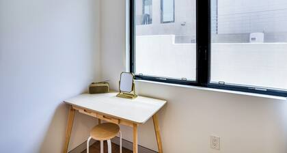 Shop, Dine & Walk to Ocean: Redondo Beach Apt!