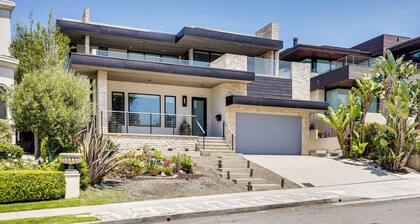 Shop, Dine & Walk to Ocean: Redondo Beach Apt!