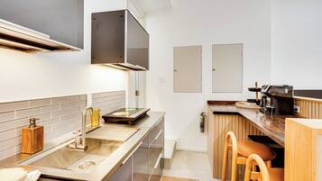 Apartment (1 Bedroom) | Interior