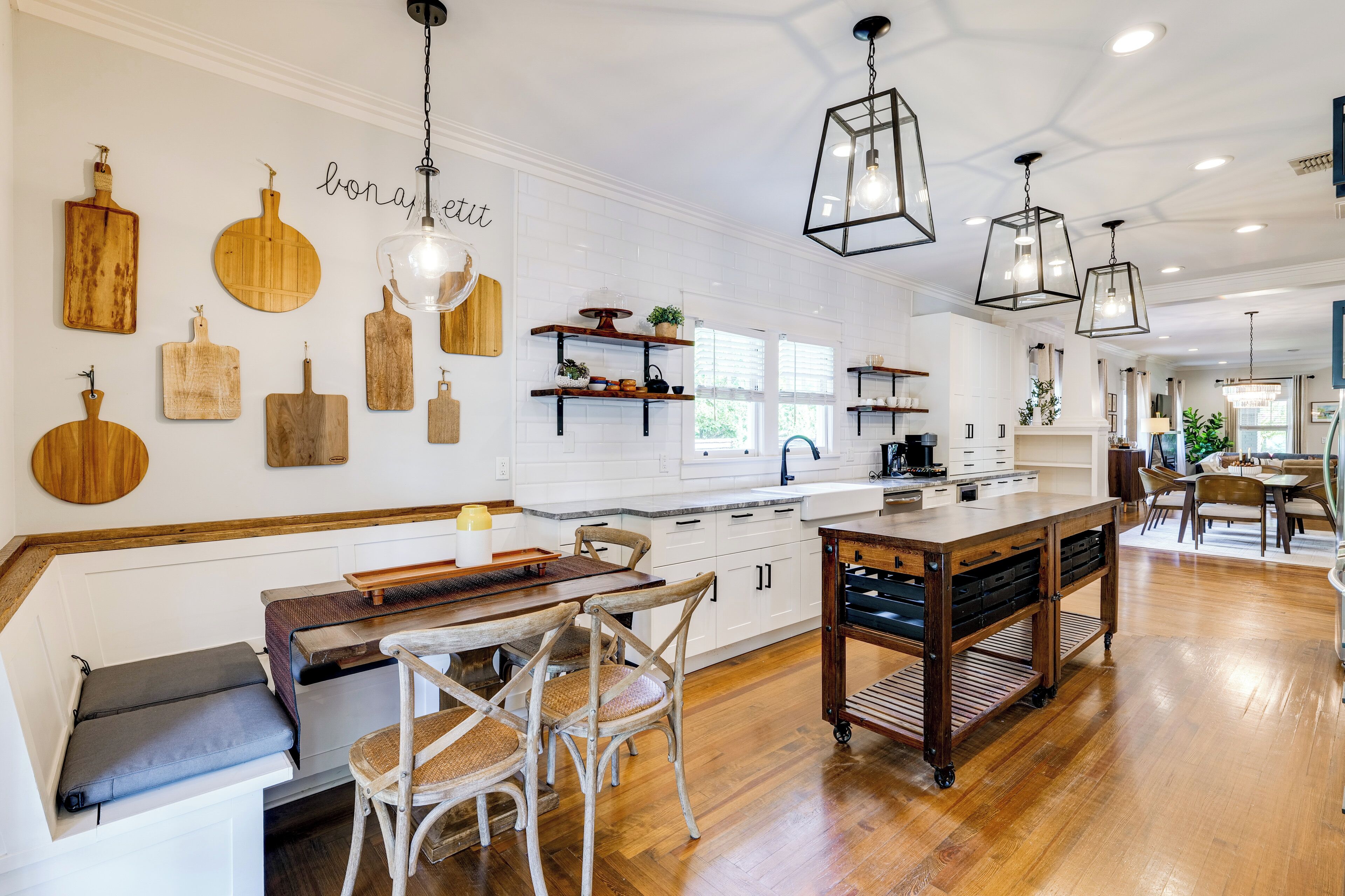 House (3 Bedrooms) | Interior