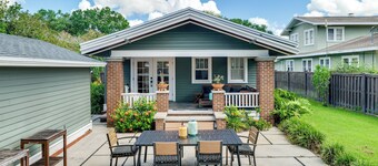 Renovated, Stylish Retreat w/ Patio in Lakeland!