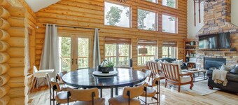 Hot Tub, Game Room! 3-story Brian Head Home