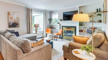 Rumah (3 Bedrooms) | Bagian depan properti