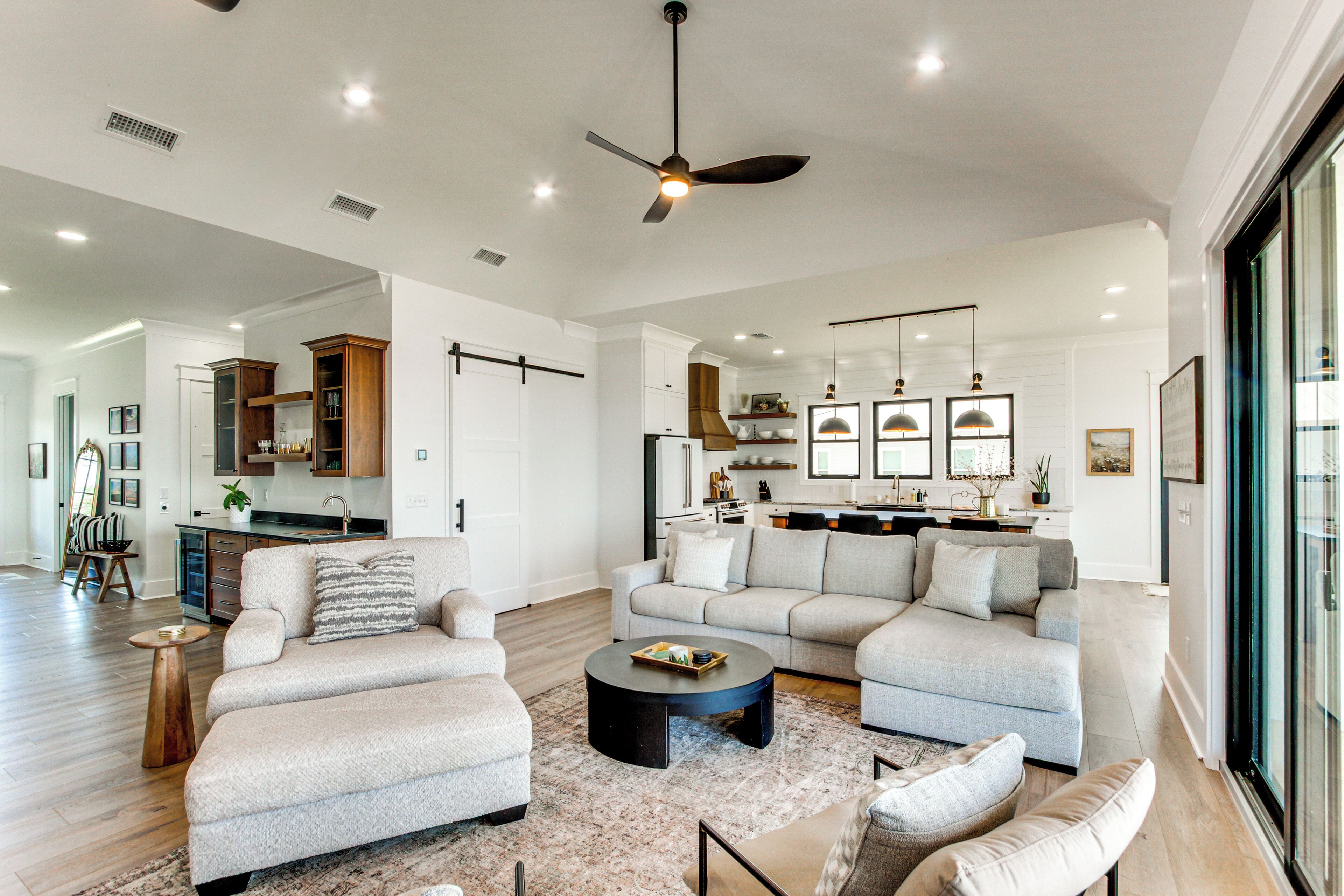 House (4 Bedrooms) | Interior