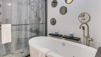 House (Multiple Bedrooms) | Interior