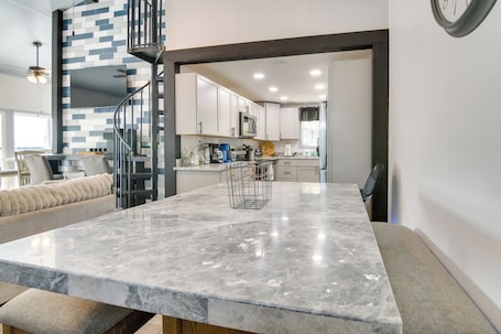 House (Multiple Bedrooms) | Interior