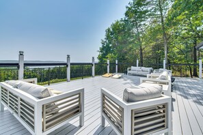 House (Multiple Bedrooms) | Front of property - Lake View & Game Room on 3 1/2 Acres, Near Marina (Kimberling City)