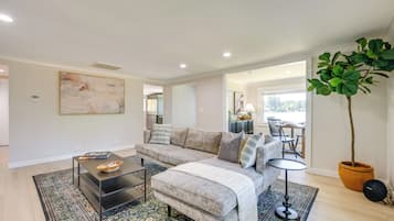 House (1 Bedroom) | Interior