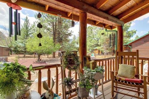 Near Hiking Trails: Heber-overgaard Haven w/ Deck!