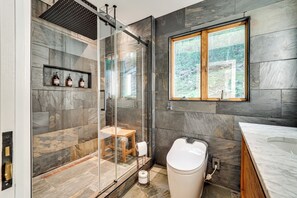 Rumah (2 Bedrooms) | Interior