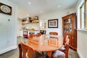 Interior - 13 Mi to Shenandoah NP: Serene Mtn-view Hideaway (Stanardsville)