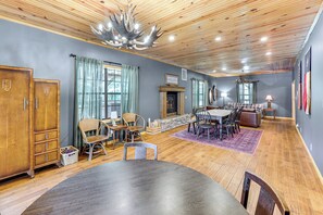 Interior - Creek Access, Games: Family-friendly Royal Retreat (Royal)