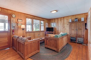 House (2 Bedrooms) | Interior - Dock & Rowboat: 'beechnut Bungalow' on Keuka Lake (Branchport)