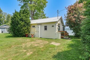 House (2 Bedrooms) | Interior - Dock & Rowboat: 'beechnut Bungalow' on Keuka Lake (Branchport)