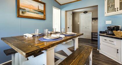 Resort Dock & Boat Ramp: Home w/ Wolf Bay Access