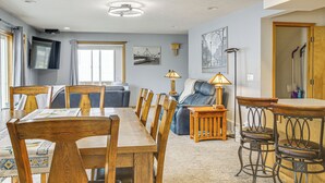 Interior - Amazing Views! Epic Twin Lakes Escape w/ Dock (Rathdrum)