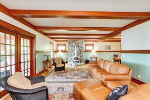 Front of property - Hamlin Lake Retreat: Spacious Stay for Groups! (Free Soil)