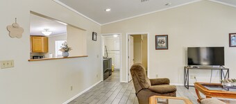 Pet-friendly Unit w/ Yard Near Sacramento River!